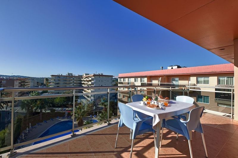 Pineda Park Apartments - Image 2