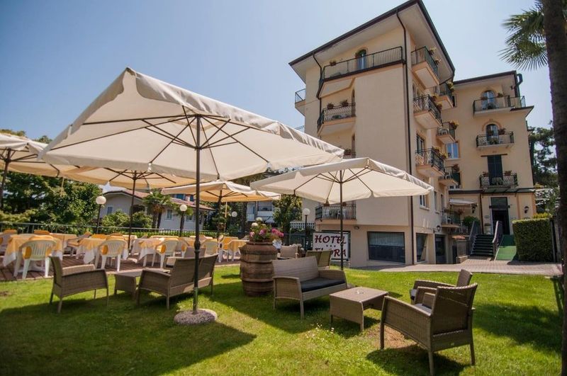 Hotel Flora - Image 5