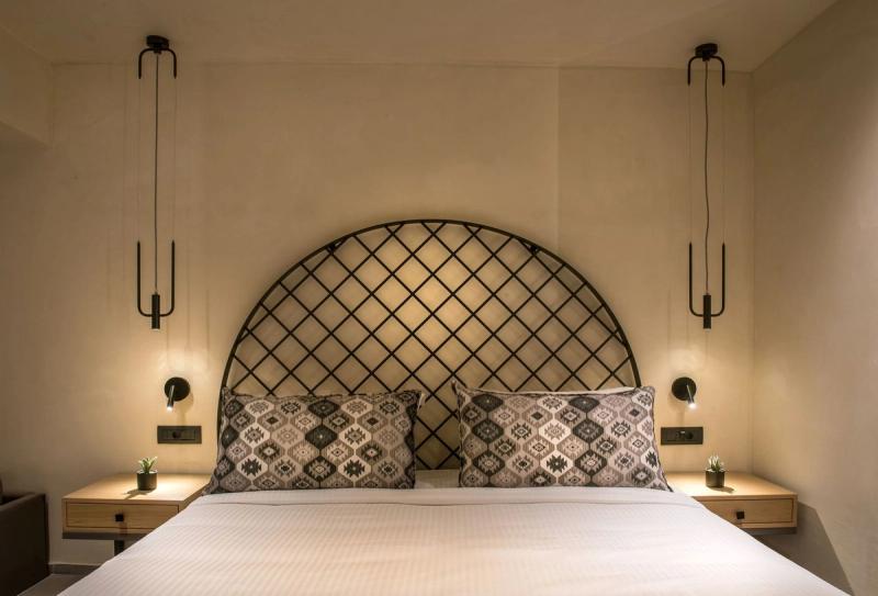 Petousis Hotel & Suites - Image 10