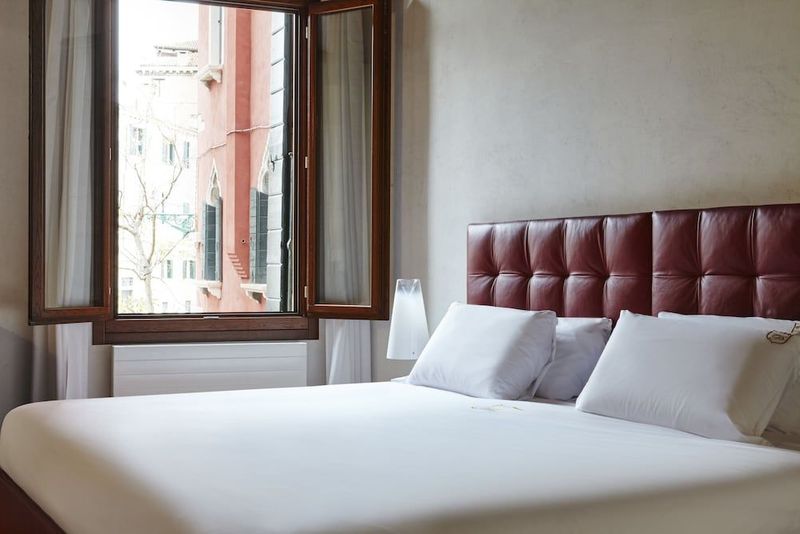 Palazzo Paruta & Wellness Suites - Image 6