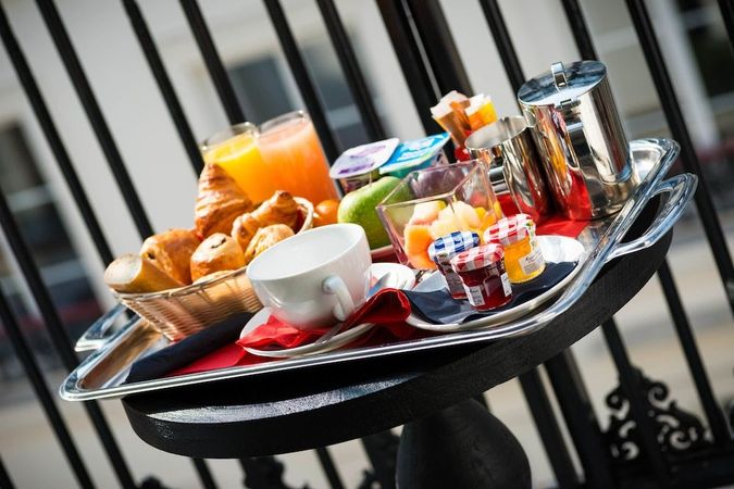 Nyd din morgenmad på hotellet i Paris