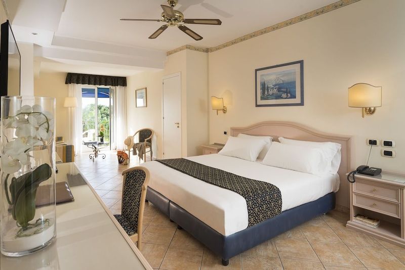 Sant Alphio Garden Hotel & Spa - Image 2