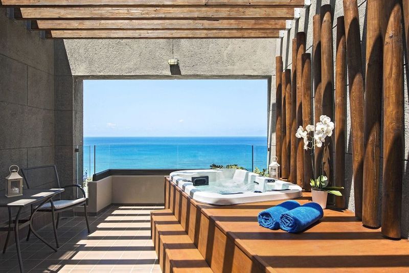 Sheraton Rhodes Resort - Image 10