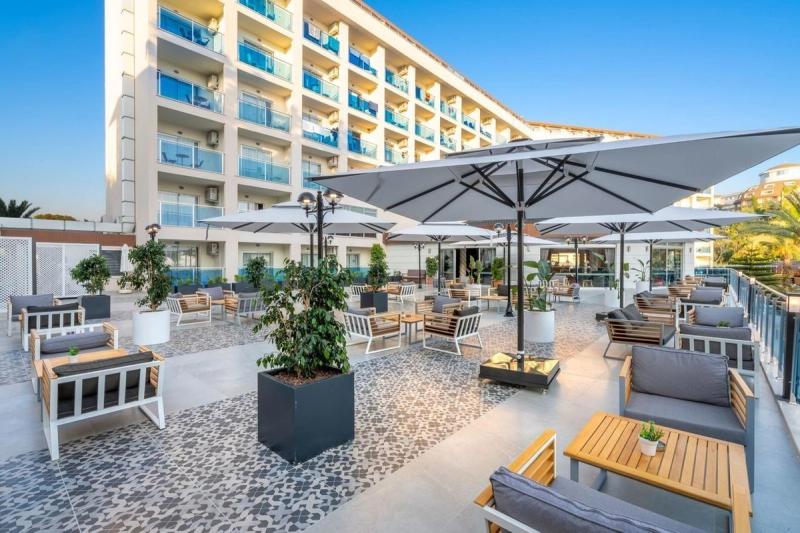 Annabella Diamond Hotel & Spa - Image 3