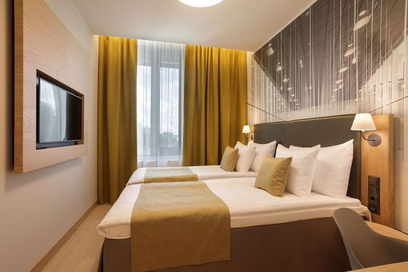 Centennial Hotel Tallinn - Image 5