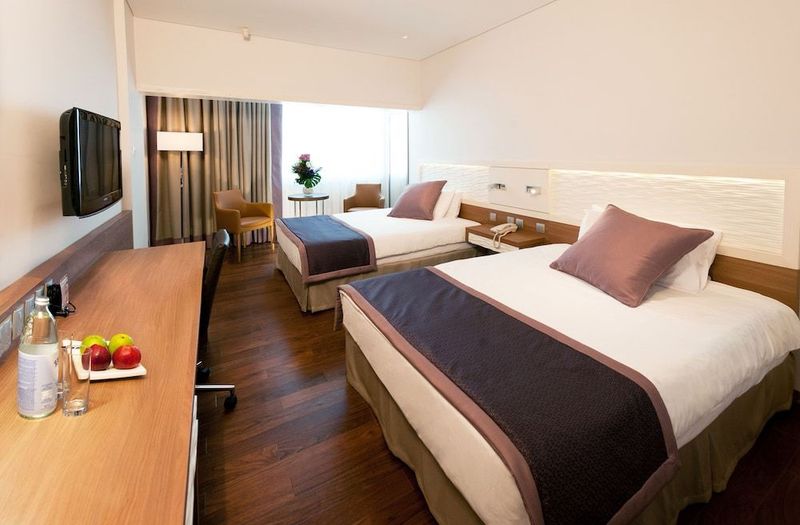 Crowne Plaza Limassol - Image 8