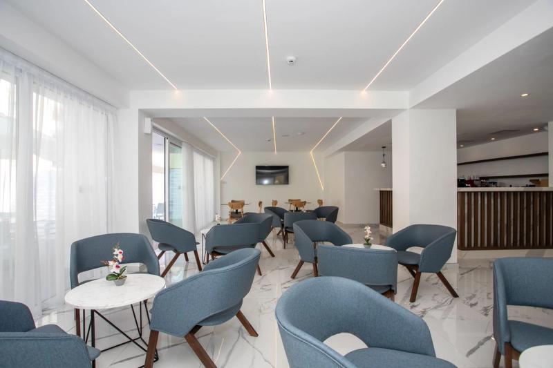 Best Western Plus Larco Hotel - Image 9