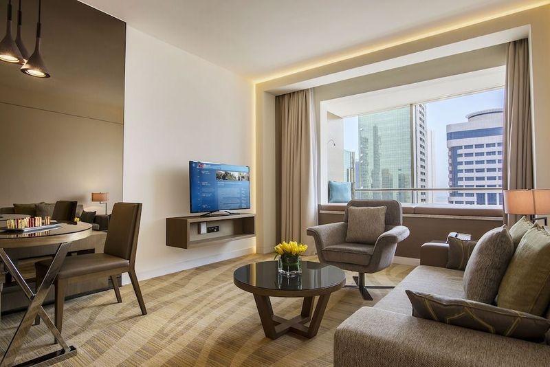 Towers Rotana Hotel - Image 9