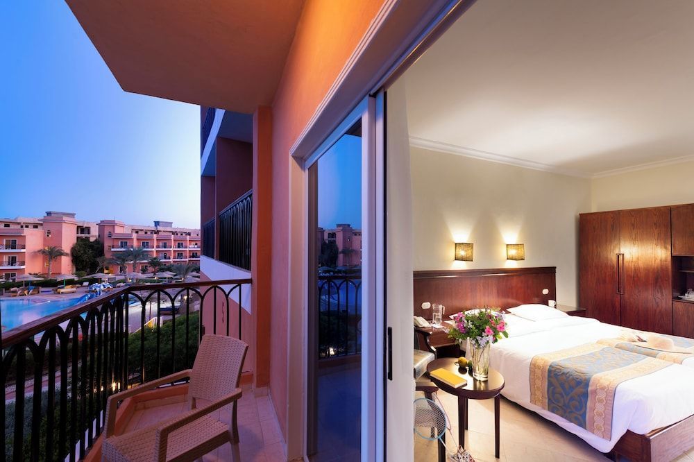 Three Corners Sunny Beach Resort - Image 6