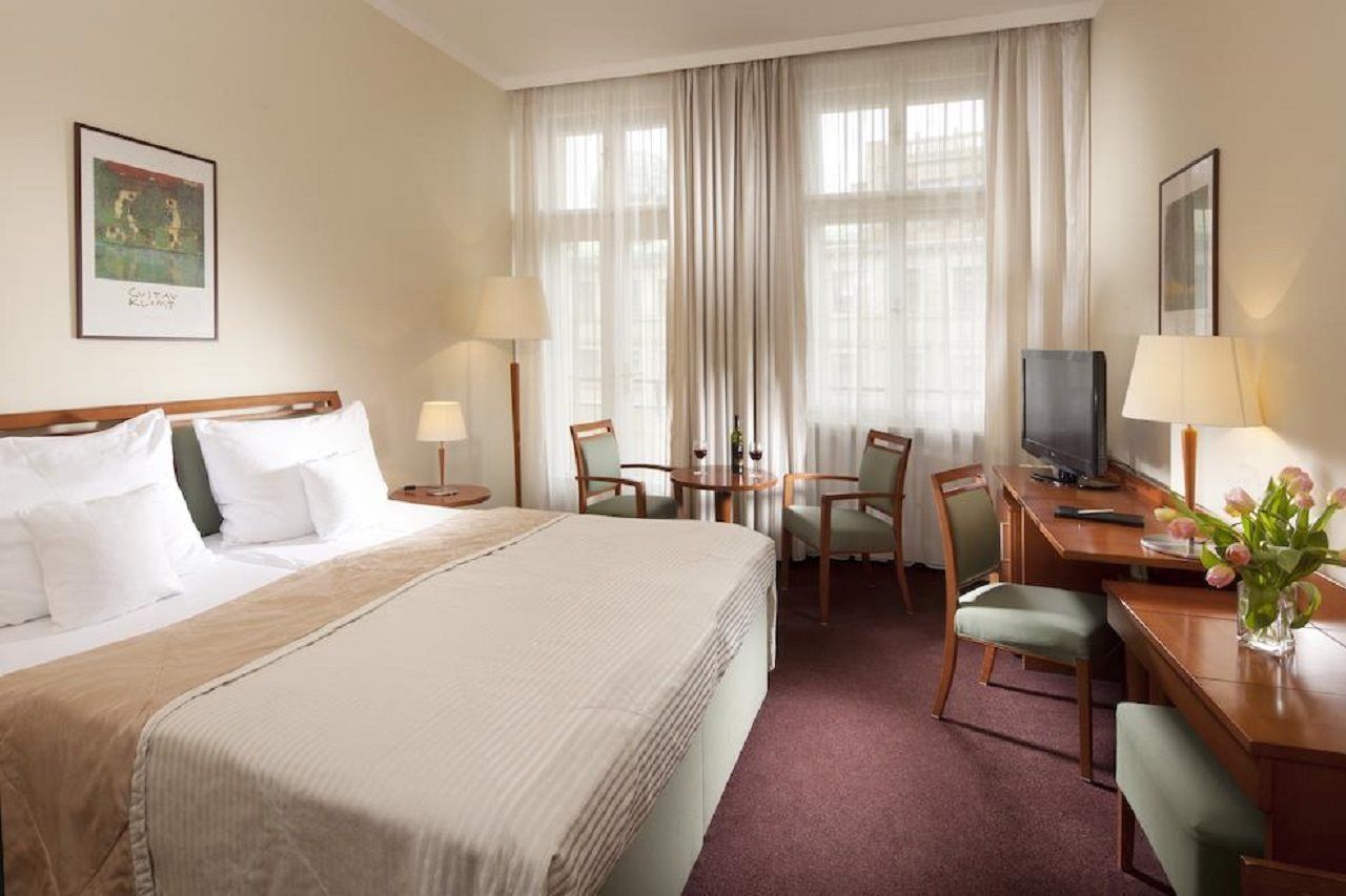 Clarion Hotel Prague Old Town - Image 9