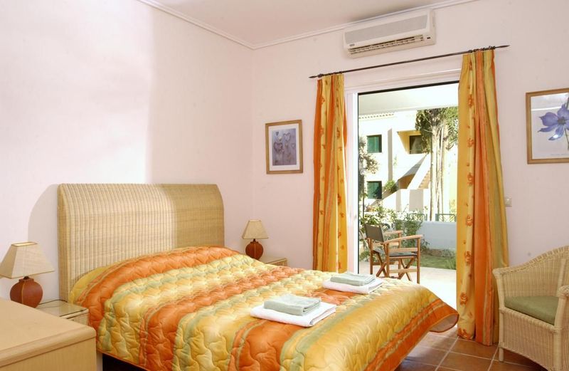 La Riviera Barbati Apartments - Image 3