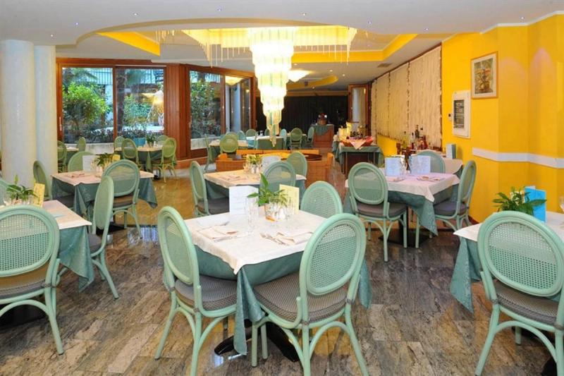 Hotel Alexander - Image 10