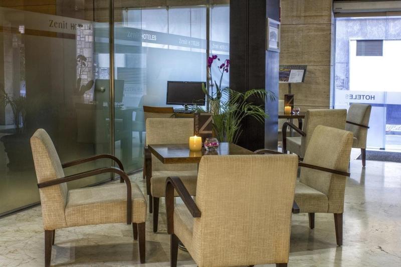 Hotel Zenit Malaga - Image 6