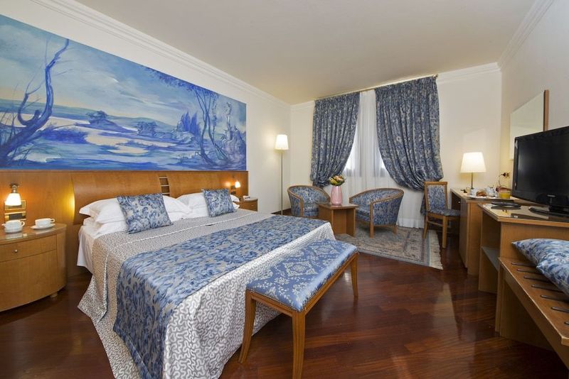 Villa Pace Park Hotel Bolognese - Image 2