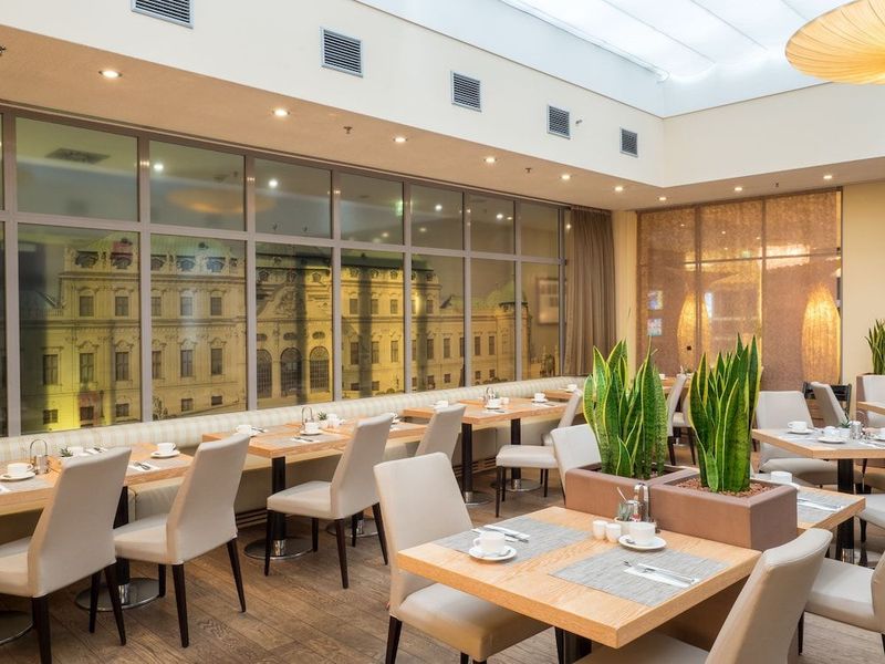 Lindner Hotel am Belvedere - Image 4
