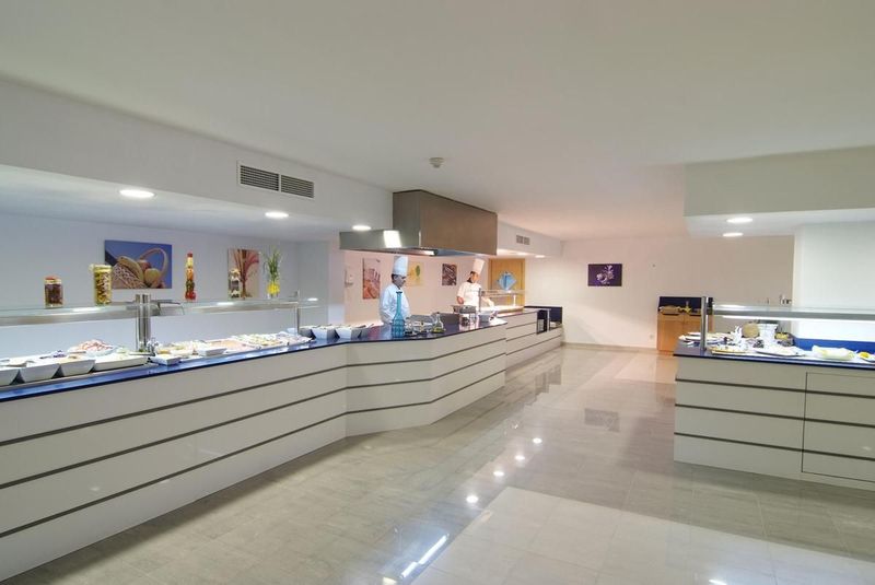 Aparthotel Novo Mar - Image 10