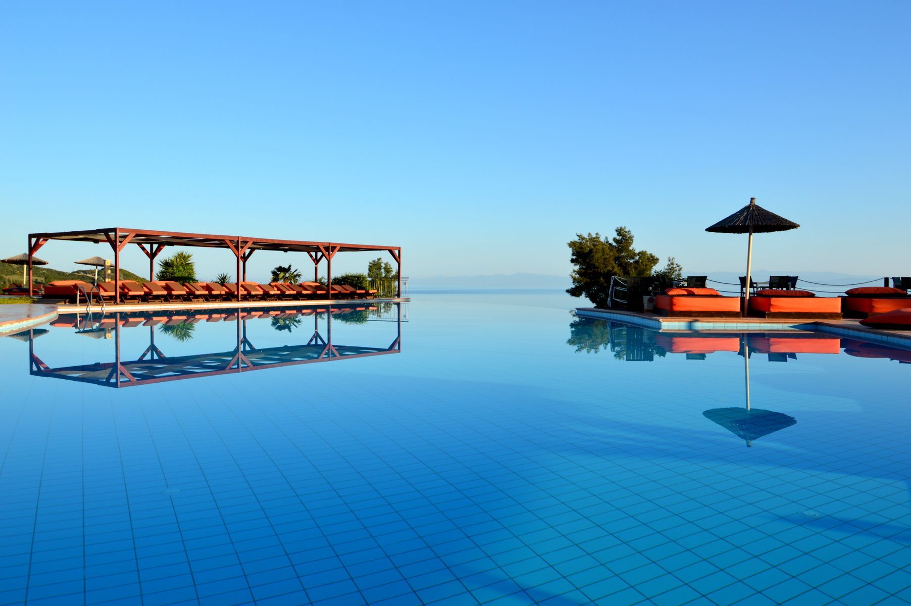 Alia Palace Luxury Hotel & Villas - Image 4