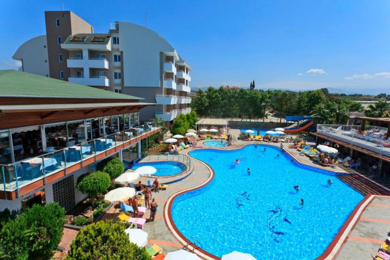 Club Mermaid Village - Image 8