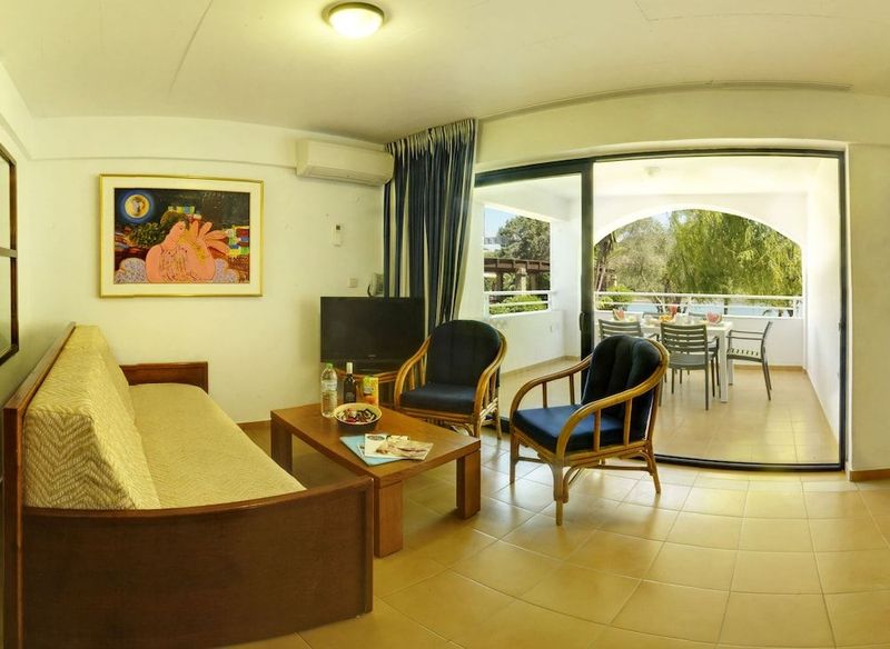 Helion Villas & Apartments - Image 5