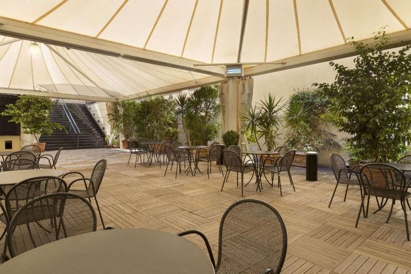 Ramada by Wyndham Naples - Image 5