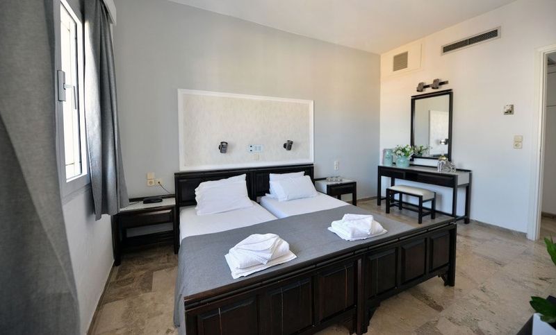 Hotel Anna Apartments - Image 5