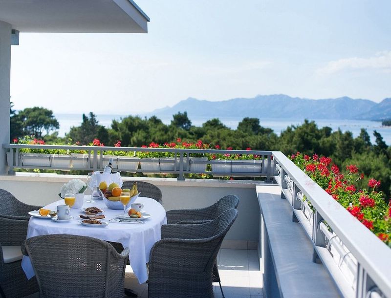 Aparthotel Miramare - Image 2