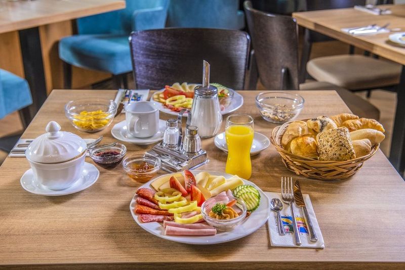 Corvin Hotel Budapest - Corvin Wing - Image 3