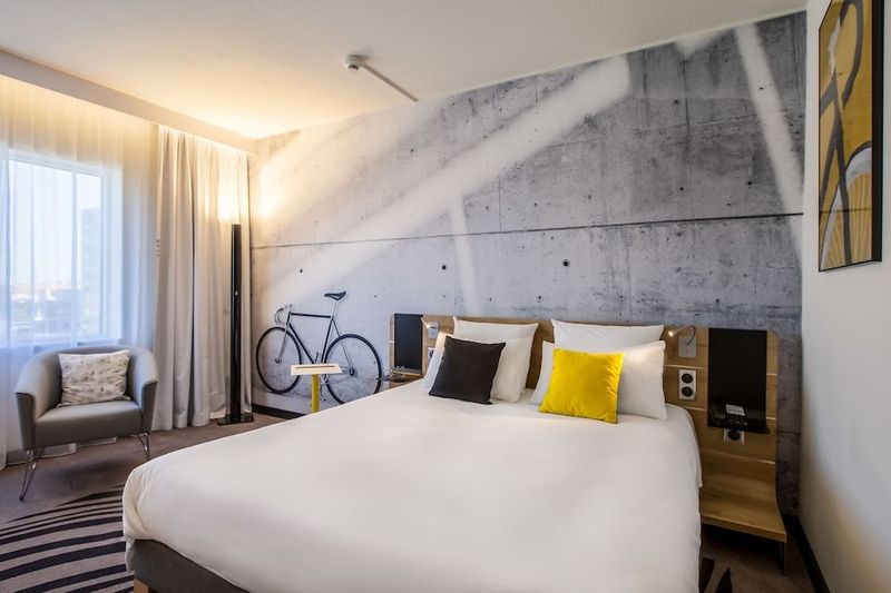 Novotel Wroclaw Centrum - Image 9