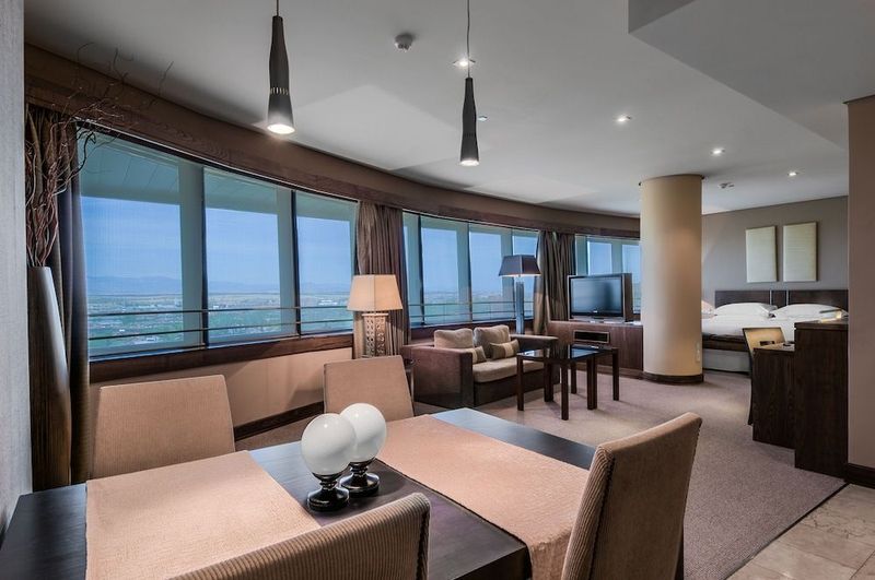 Eurostars Suites Mirasierra - Image 3