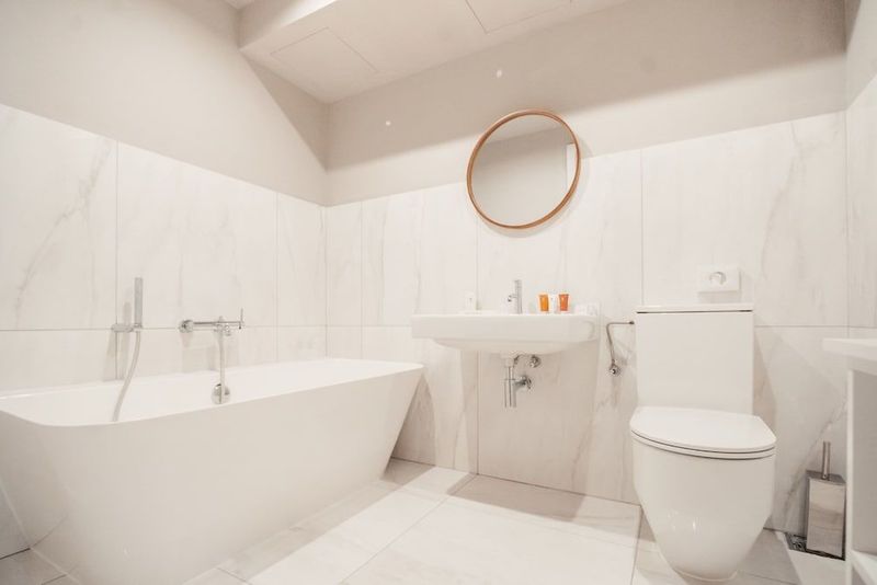 The Barrister Hotel - Image 6