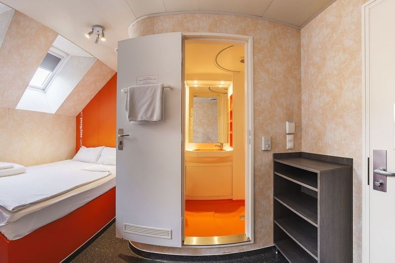 easyHotel Budapest Oktogon - Image 5