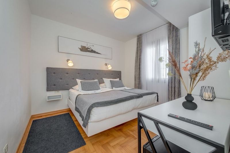 Hotel Pax - Image 2