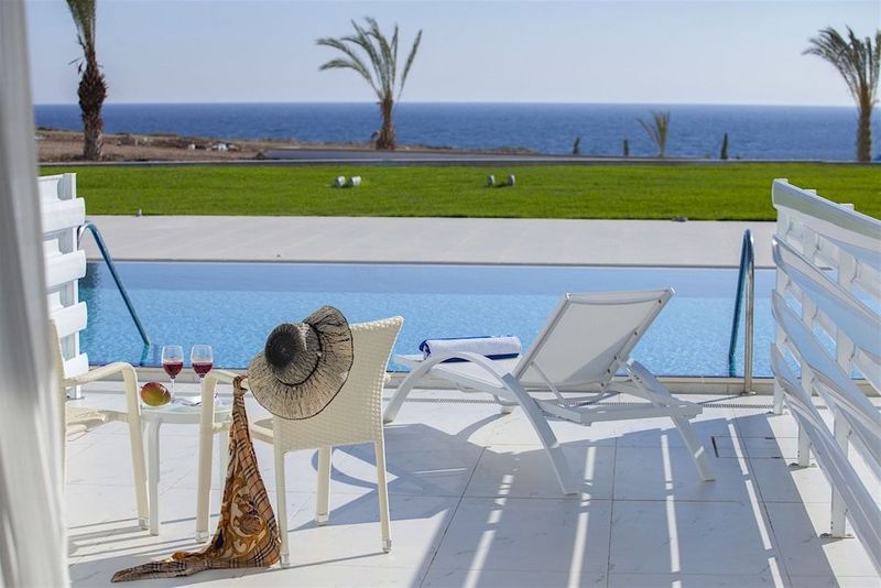 King Evelthon Beach Hotel and Resort - Image 4
