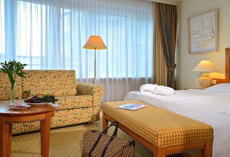 Hotel Domicil Berlin by Golden Tulip - Image 2