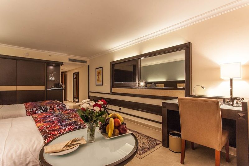 Savoy Le Grand Hotel - Image 8