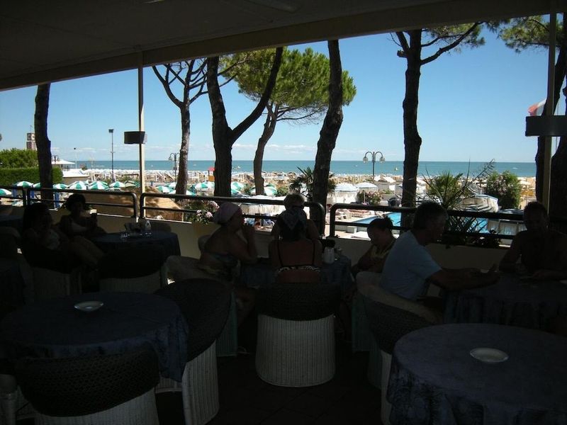 Hotel Ambasciatori Palace - Image 8
