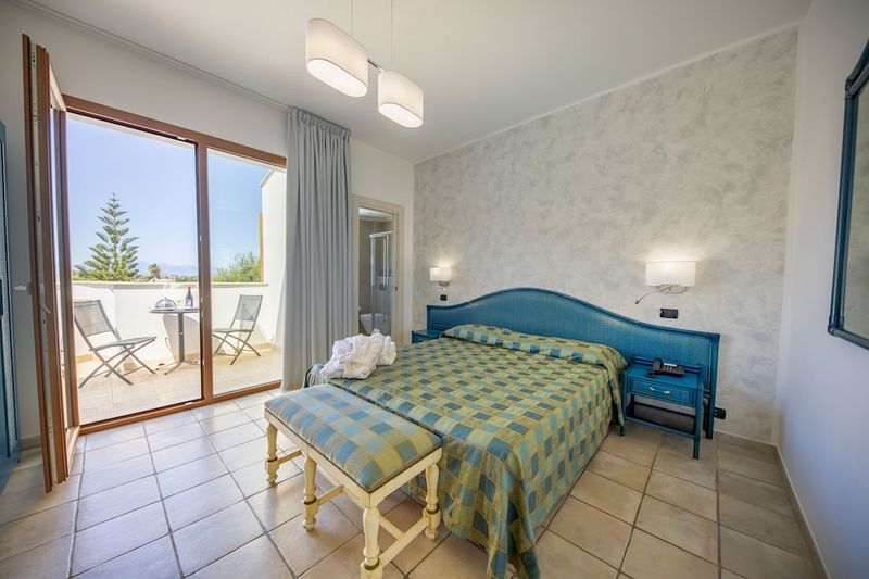 Hotel Baia del Capitano - Image 4