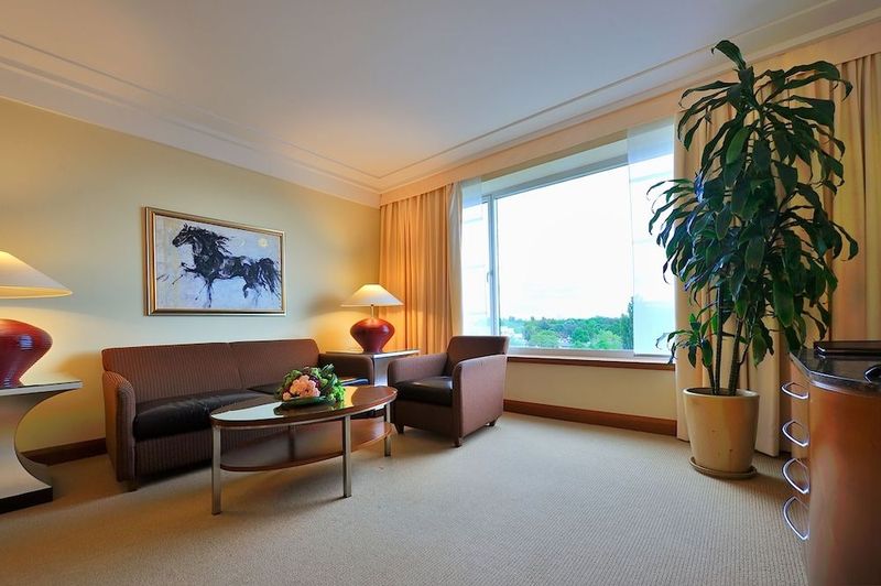Regent Warsaw Hotel (ex Hyatt Regency Warsaw) - Image 8