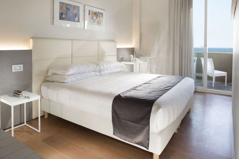 Hotel Ascot & Spa - Image 3