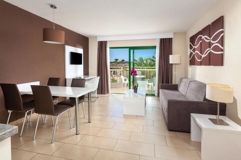 Playa Olid Suites & Apartments - Image 7