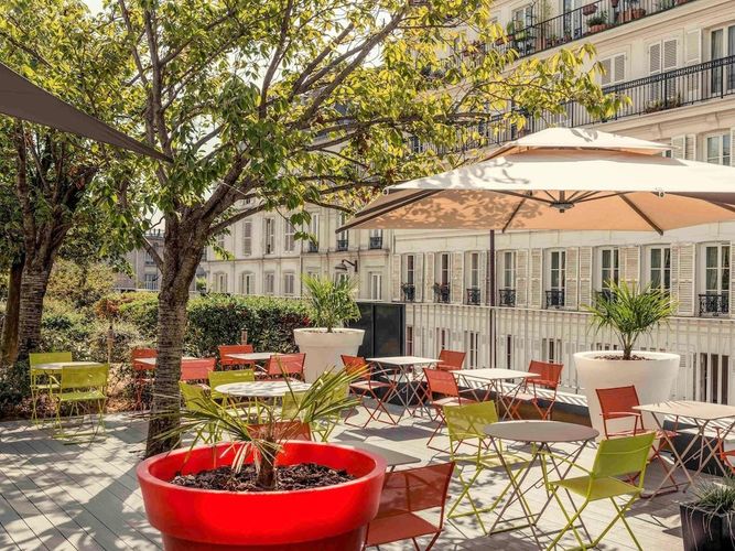 Stemning fra restauranten på Mercure Montmartre Sacre Coeur