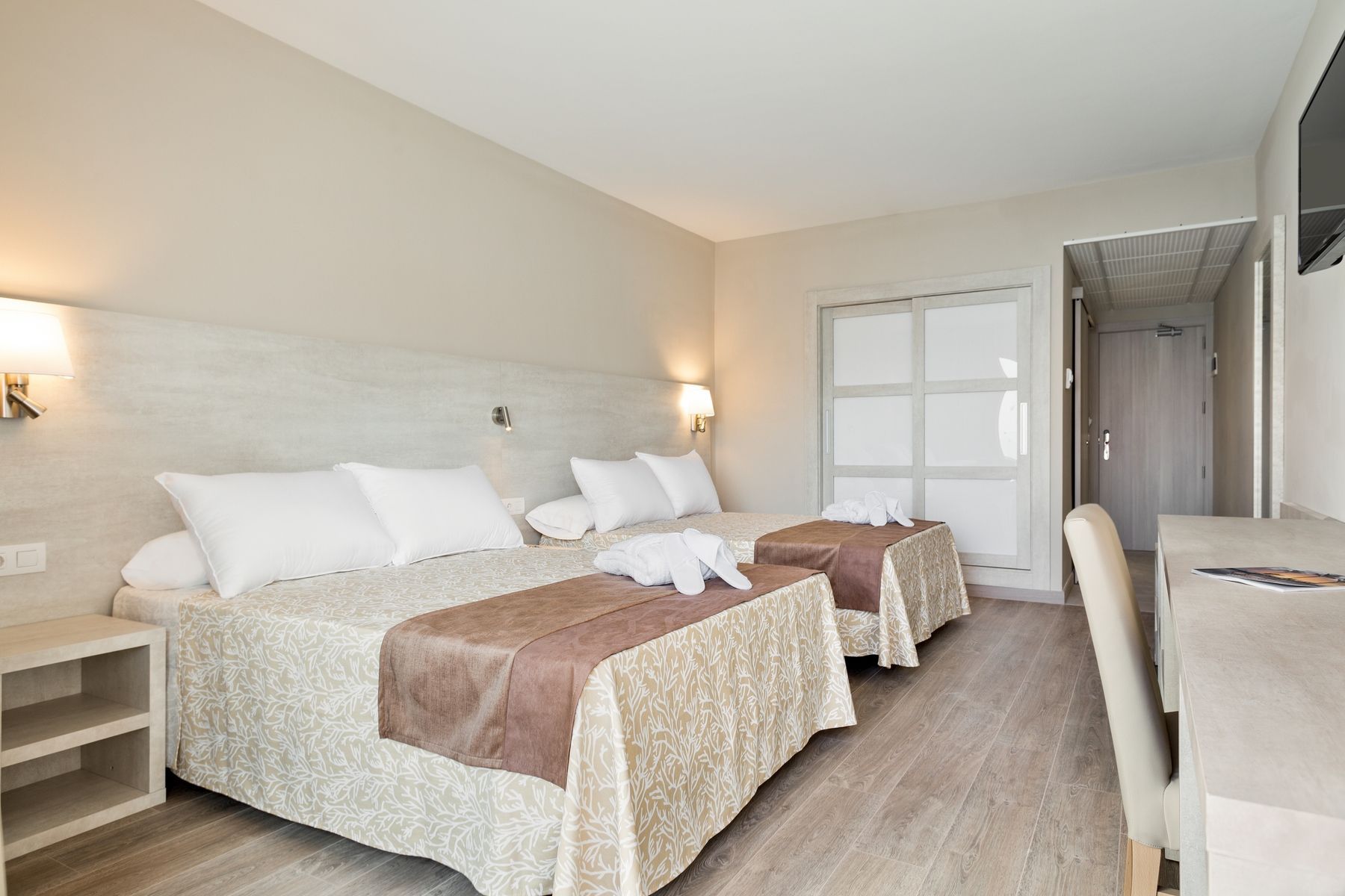 Best Negresco - Image 7