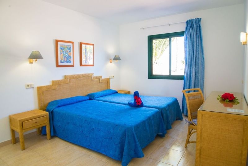HL Club Playa Blanca Hotel - Image 3