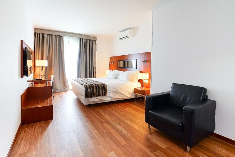 Legendary Lisboa Suites - Image 7