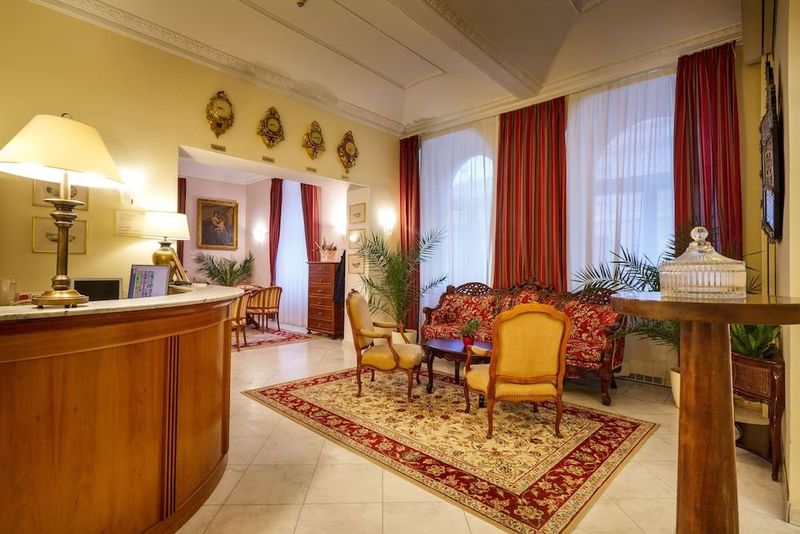 Hotel St George - Image 8