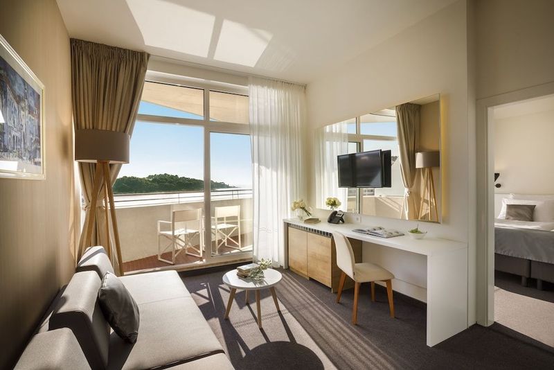 Remisens Hotel Albatros - Image 3