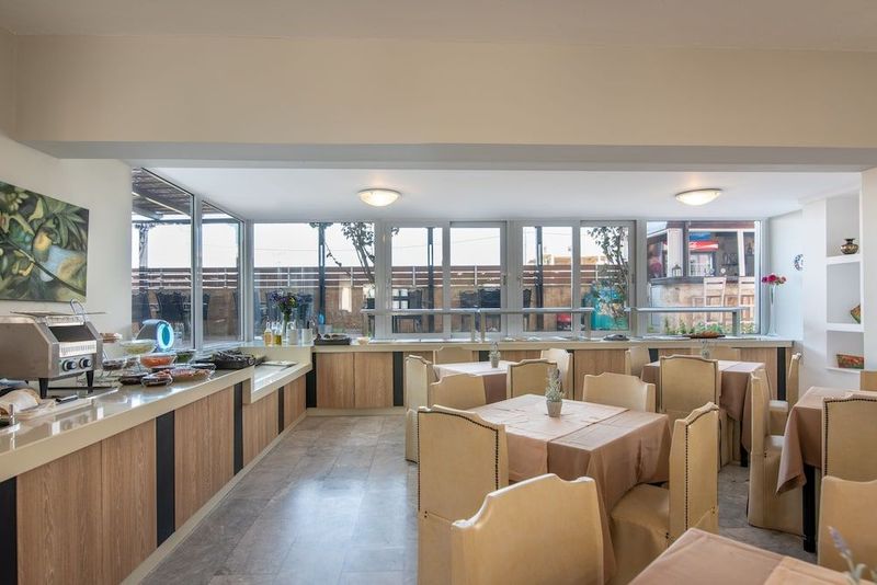 Hermes Hotel - Image 7