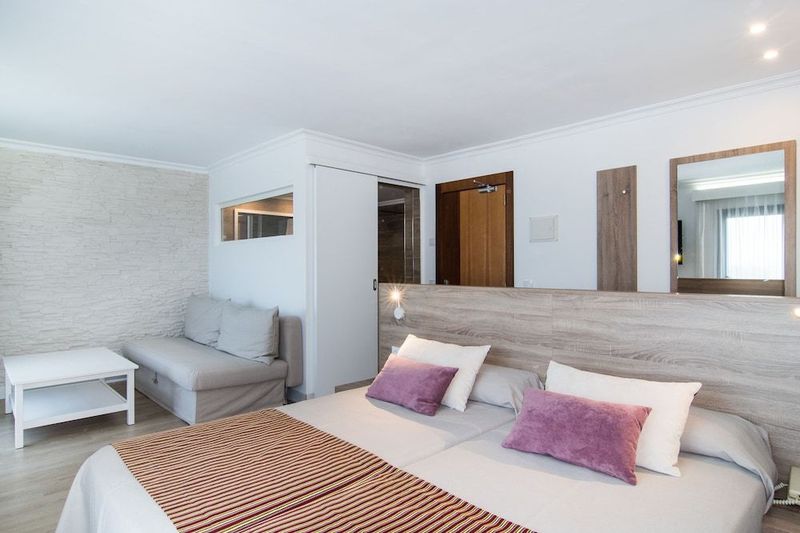 Hotel Na Taconera - Image 8