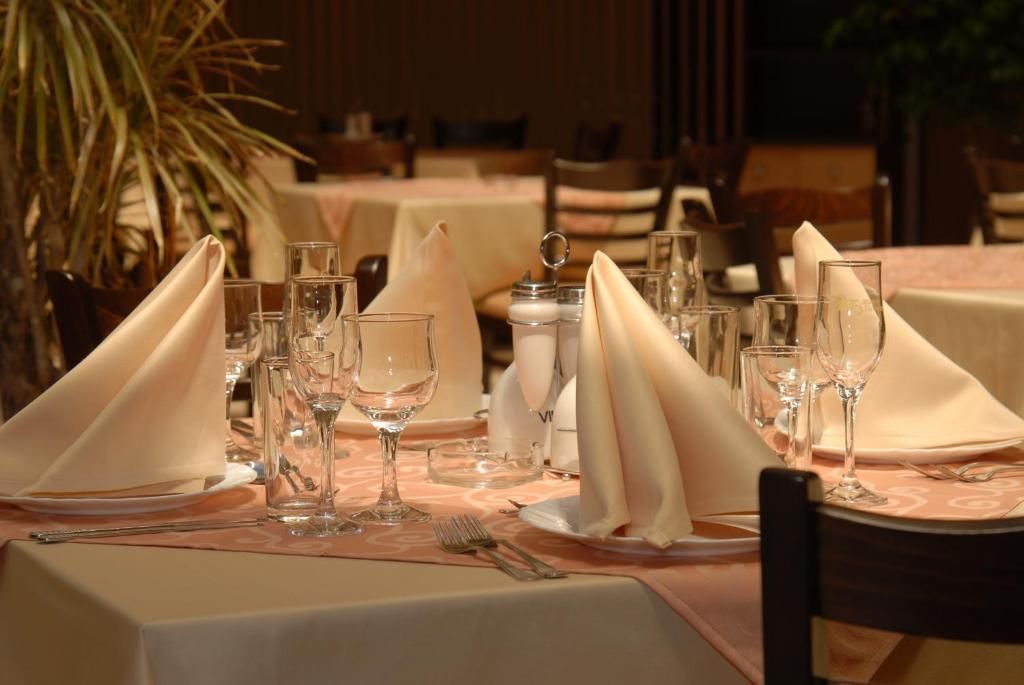 Esperanto Hotel - Image 3