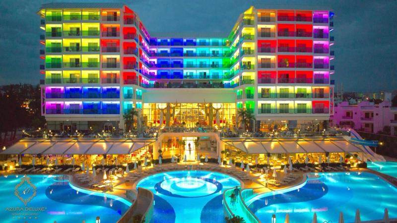 Azura Deluxe Resort & Spa Hotel - Image 8